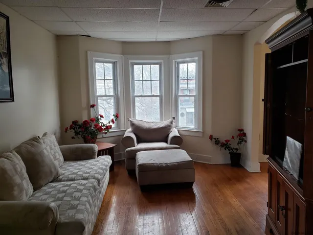 $1,425 | 3 Bogart Terrace, Unit 1R, Albany, NY 12202