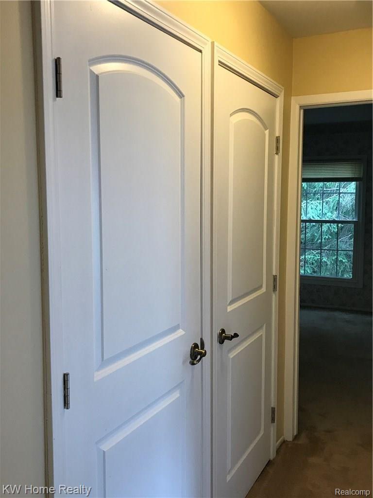 1352 Crescent Lane Rochester, MI 48306 - Photo 31 of 58 Updated doors throughout.