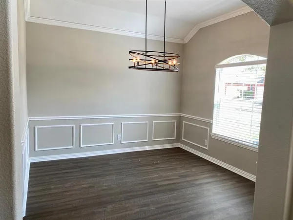 $2,675 | 1813 Glen Aerie Drive, Corinth, TX 76210