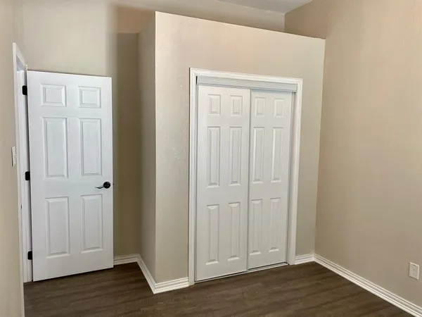$2,700 | 1813 Glen Aerie Drive, Corinth, TX 76210