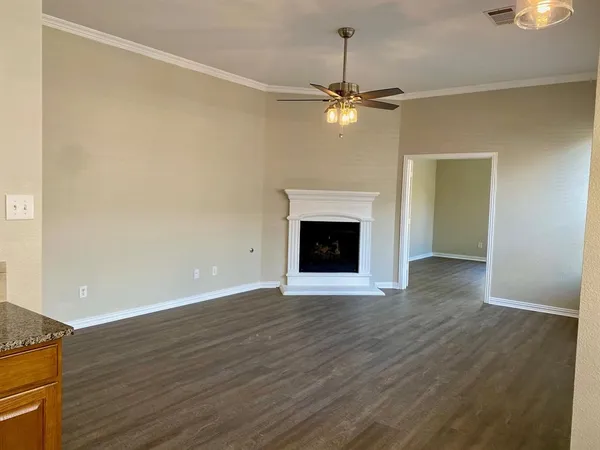$2,700 | 1813 Glen Aerie Drive, Corinth, TX 76210