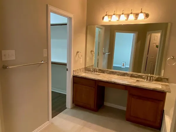 $2,675 | 1813 Glen Aerie Drive, Corinth, TX 76210