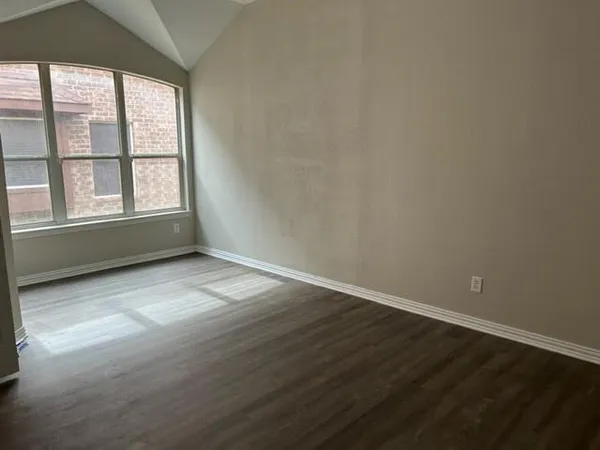 $2,700 | 1813 Glen Aerie Drive, Corinth, TX 76210