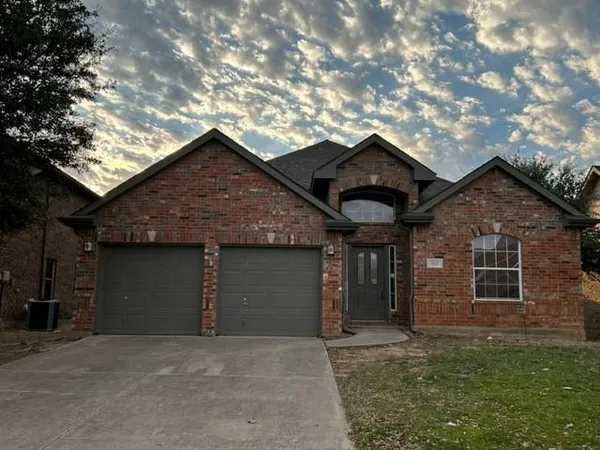 $2,675 | 1813 Glen Aerie Drive, Corinth, TX 76210