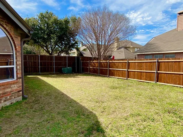 $2,675 | 1813 Glen Aerie Drive, Corinth, TX 76210