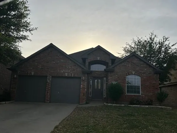 $2,675 | 1813 Glen Aerie Drive, Corinth, TX 76210