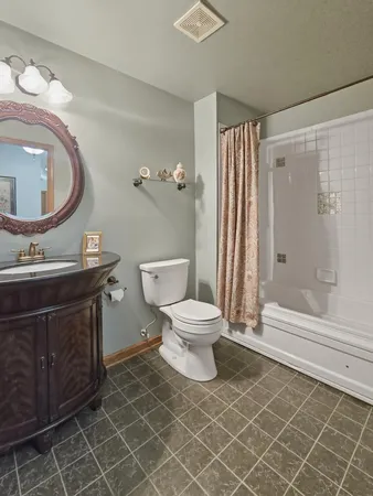 $329,900 | 18125 Wisconsin Avenue, Unit 203, Brookfield, WI 53045