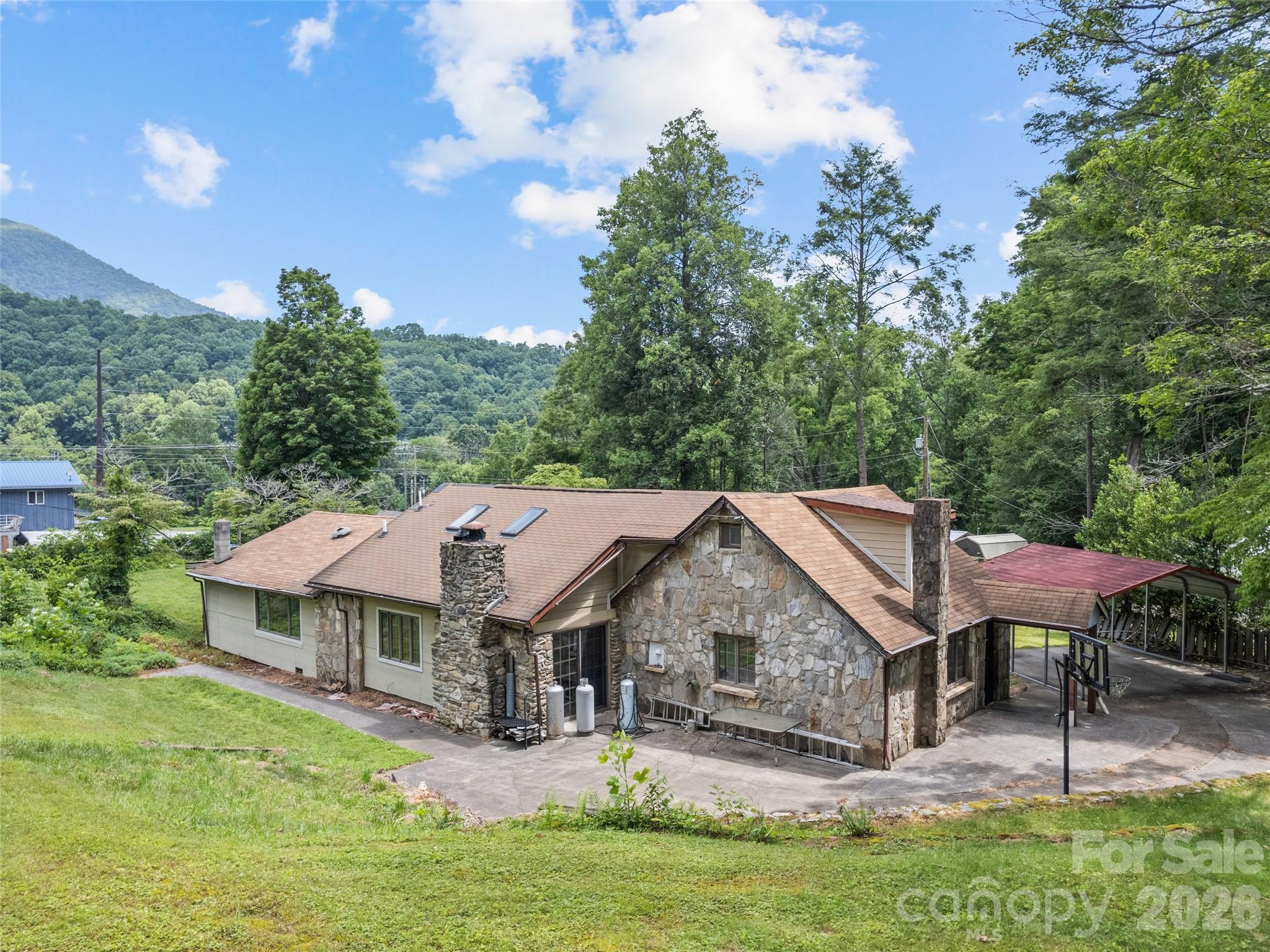 64 Turner Branch Road Maggie Valley, NC 28751 - Photo 8 of 36