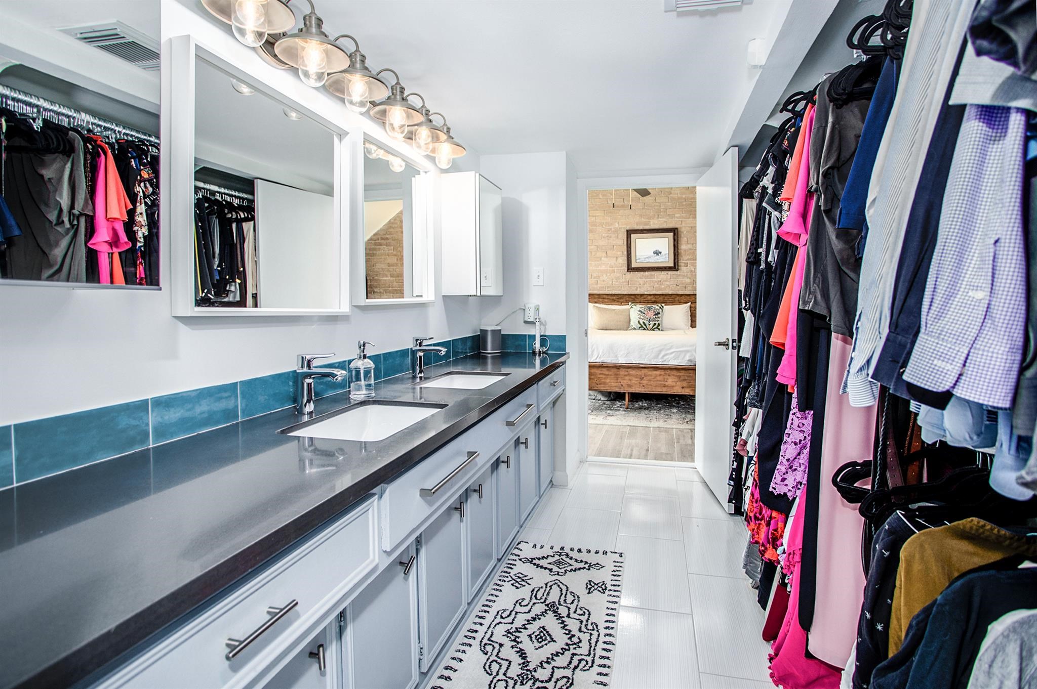 1942 Indiana Street Houston, TX 77019 - Photo 36 of 40 View of bathroom looking toward the bedroom.