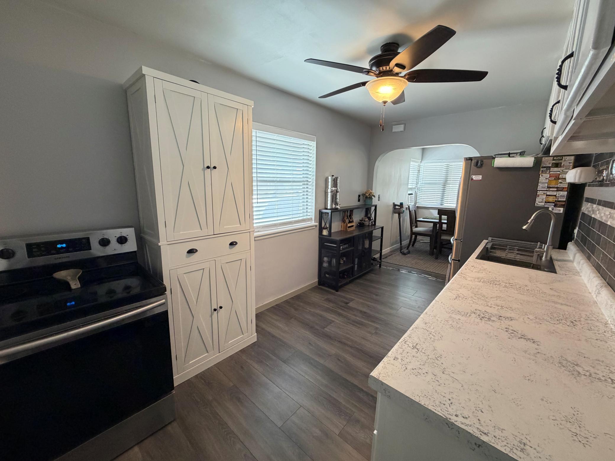 435 4th Street Southwest Plainview, MN 55964 - Photo 4 of 17