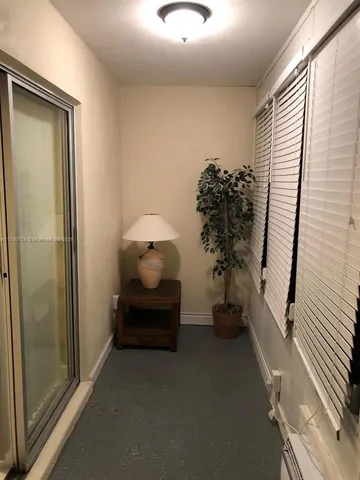 a very nice looking room with a chair