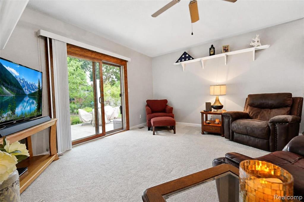 41768 Hanford Road Canton, MI 48187 - Photo 9 of 28