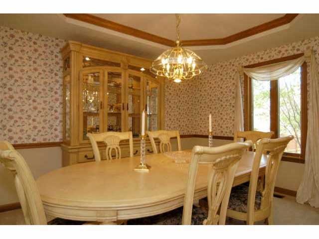 3448 River Narrows Road Hilliard, OH 43026 - Photo 3 of 10