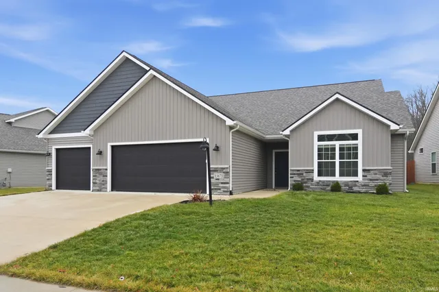 $392,500 | 13673 Copper Strike Pass, Fort Wayne, IN 46845