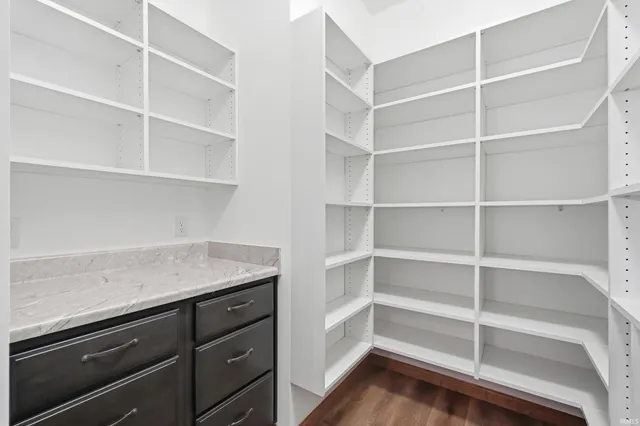 $392,500 | 13673 Copper Strike Pass, Fort Wayne, IN 46845