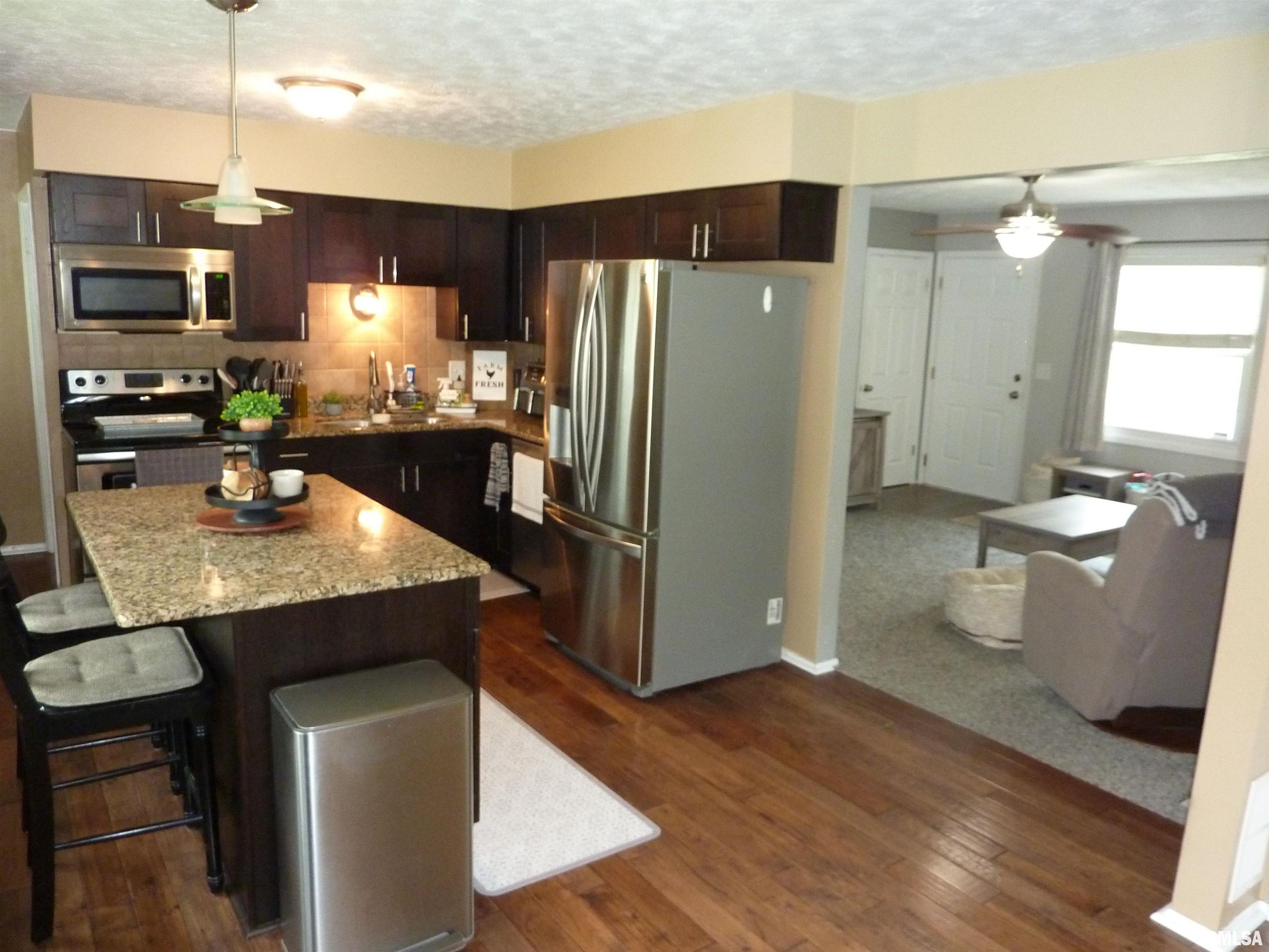 212 West Spring Street Eldridge, IA 52748 - Photo 8 of 23 Gallery Image 8