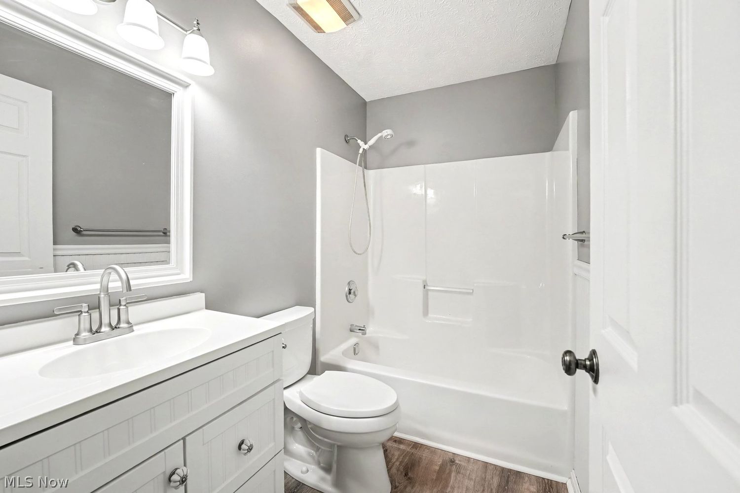 2044 Haines Road Madison, OH 44057 - Photo 15 of 24 Hall Bath