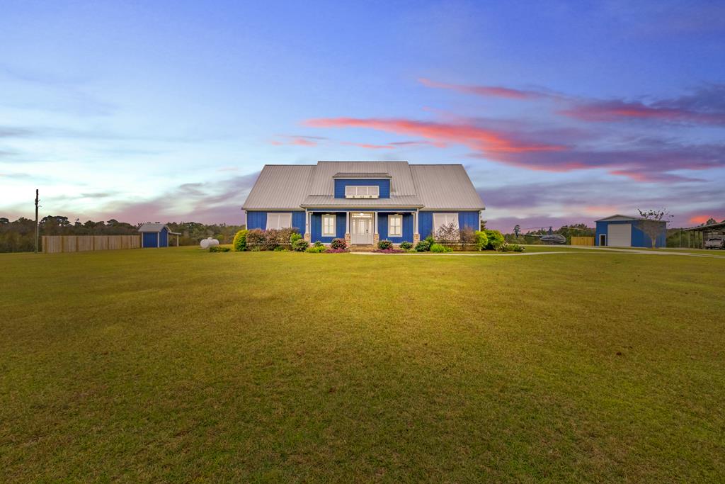2512 Old Chipley Road Slocomb, AL 36375 - Photo 1 of 71 Main View