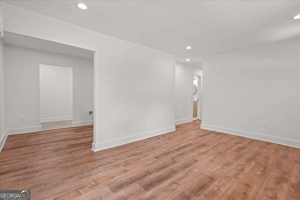 317 Bledsoe Street Carrollton, GA 30117 - Photo 8 of 26