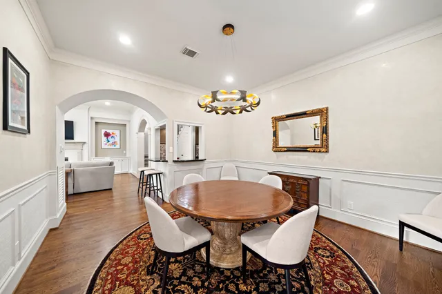 $834,000 | 1229 Ripple Creek Drive, Houston, TX 77057