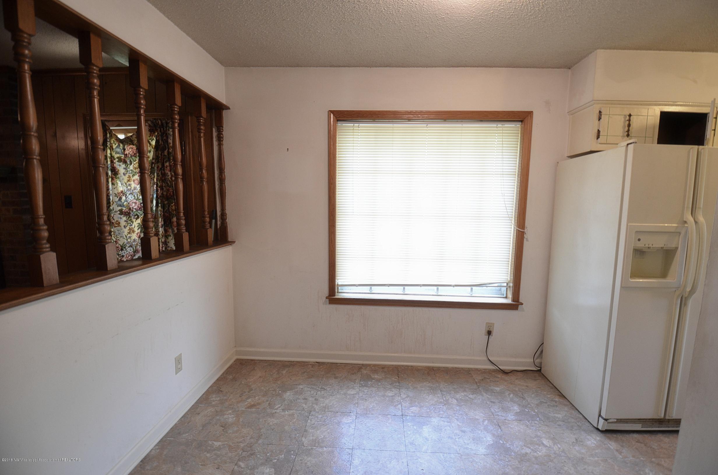 4812 Pleasant Hill Road Nesbit, MS 38651 - Photo 10 of 18 Breakfast area