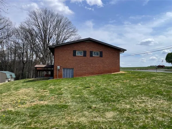 $299,500 | 5956 Highway 268, Dobson, NC 27017