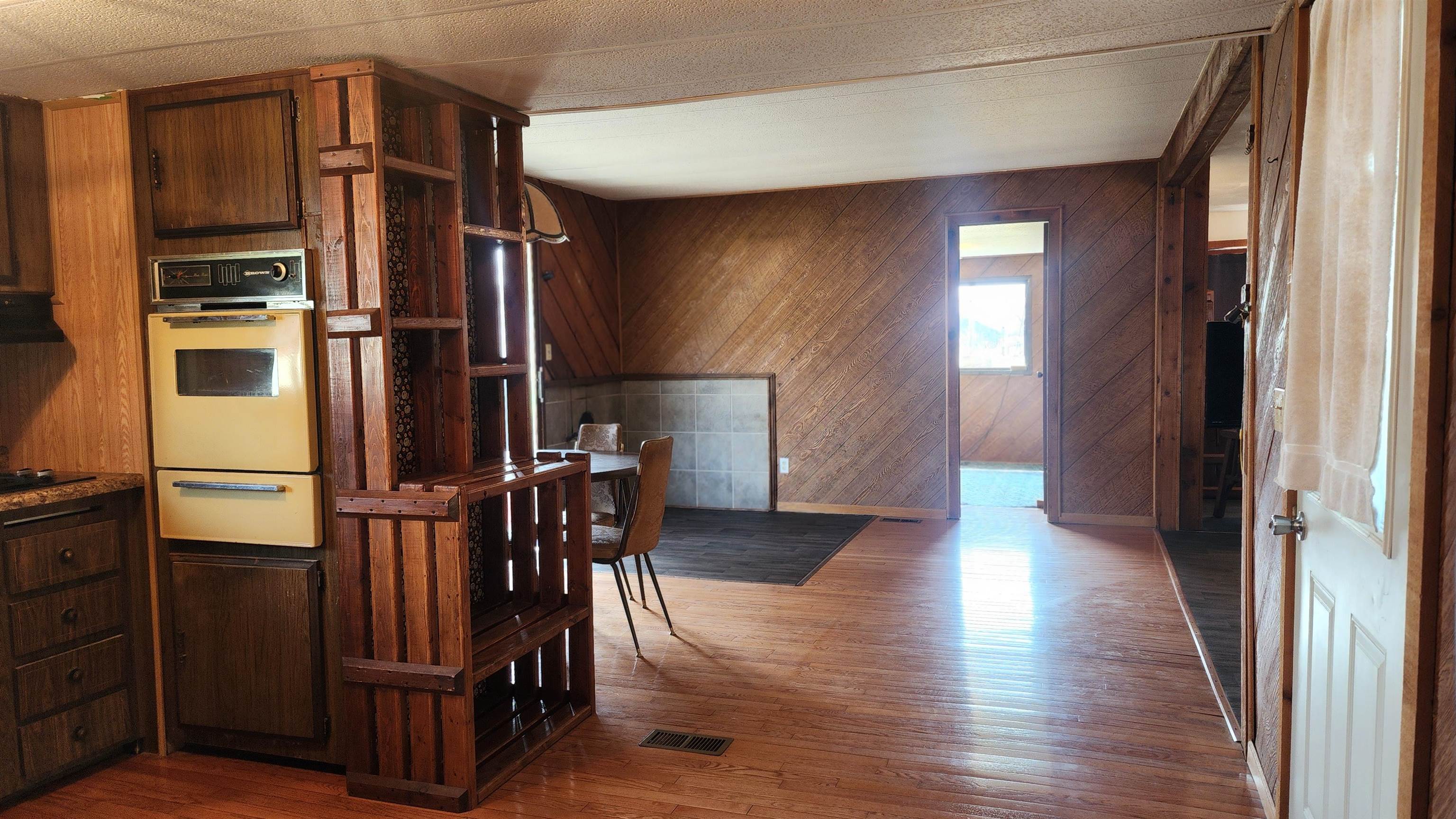 17432 Oakes Road Boscobel, WI 53805 - Photo 23 of 27