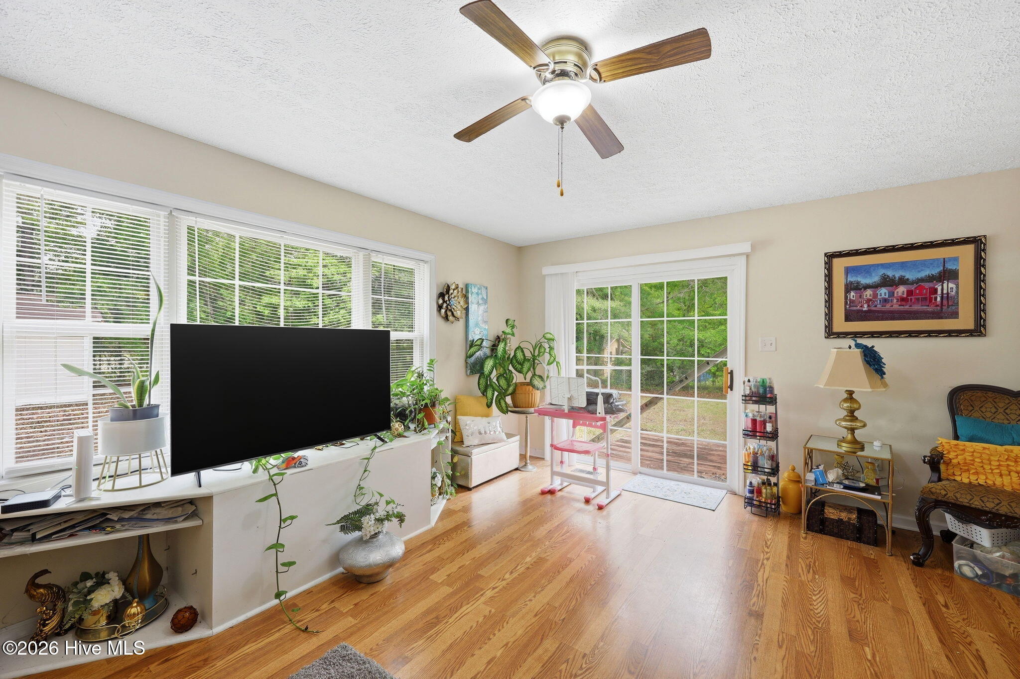 109 Bells Court Havelock, NC 28532 - Photo 17 of 40 Sunroom