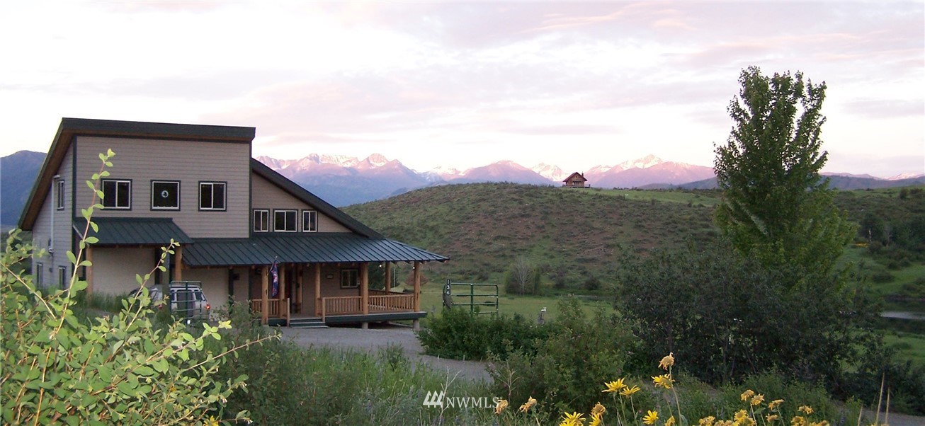 136 Davis Lake Road Winthrop, WA 98862 - Photo 2 of 20 Gallery Image 2