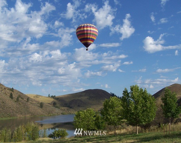 136 Davis Lake Road Winthrop, WA 98862 - Photo 5 of 20 Gallery Image 5