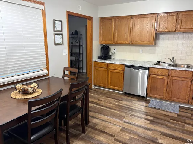 $490,000 | 908-910 Alma Drive, Lawrence, KS 66049