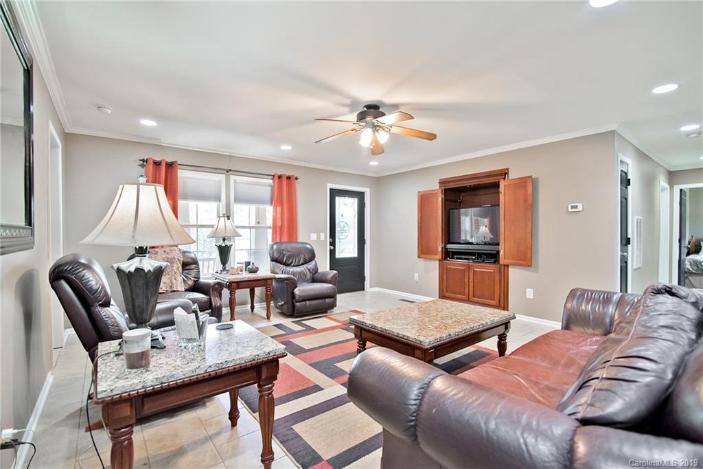 10528 Kerns Road Huntersville, NC 28078 - Photo 12 of 38 Gallery Image 12
