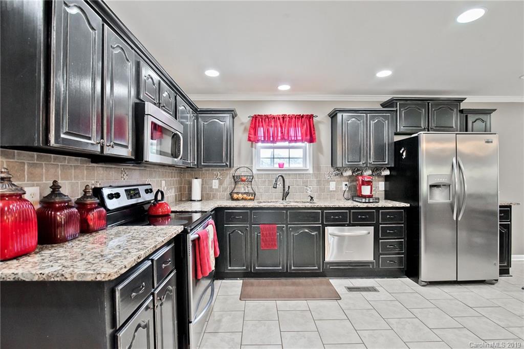 10528 Kerns Road Huntersville, NC 28078 - Photo 15 of 38 Gallery Image 15