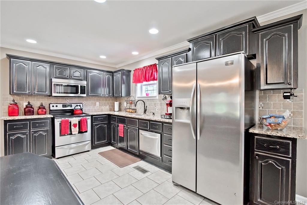 10528 Kerns Road Huntersville, NC 28078 - Photo 16 of 38 Gallery Image 16