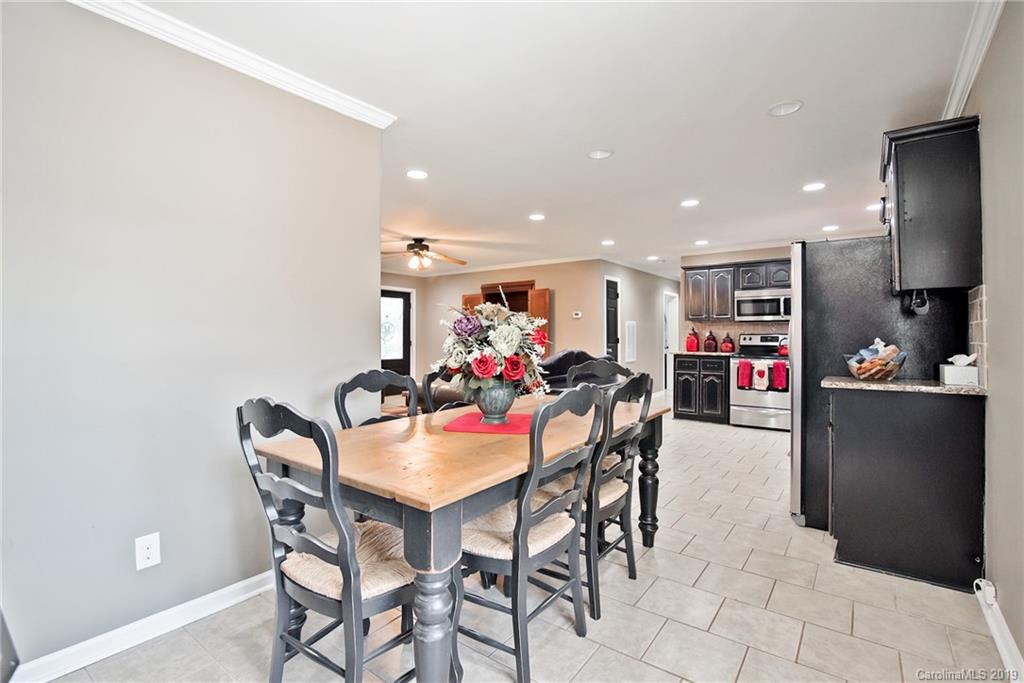 10528 Kerns Road Huntersville, NC 28078 - Photo 18 of 38 Gallery Image 18