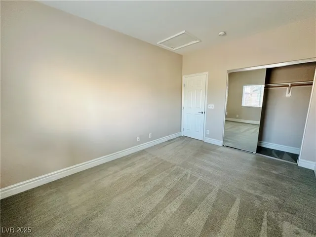 $2,095 | 285 Caddy Bag Court, Las Vegas, NV 89148