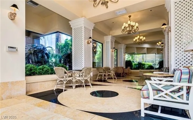 $2,095 | 285 Caddy Bag Court, Las Vegas, NV 89148