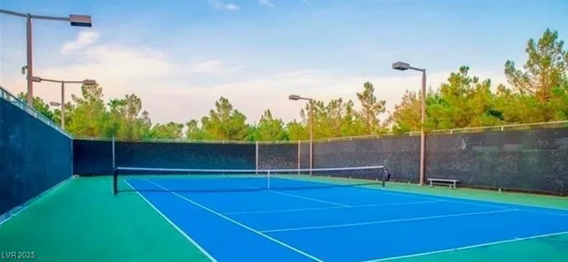 $2,095 | 285 Caddy Bag Court, Las Vegas, NV 89148