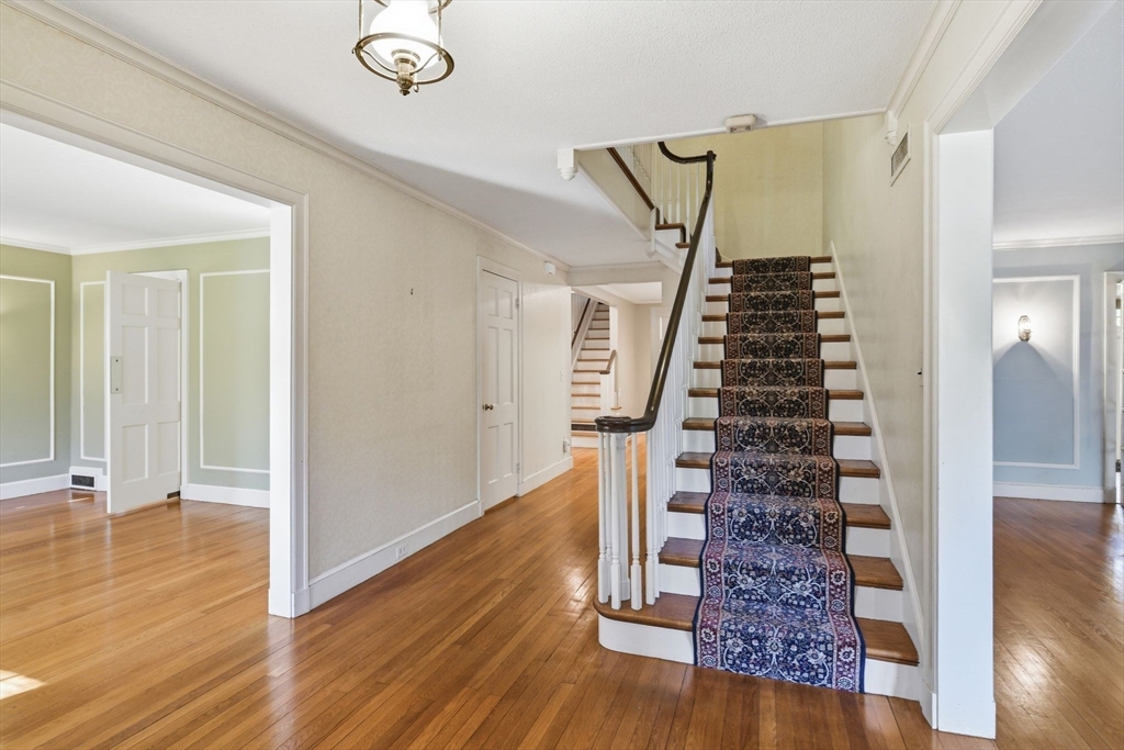 38 Oxford Road Longmeadow, MA 01106 - Photo 3 of 42