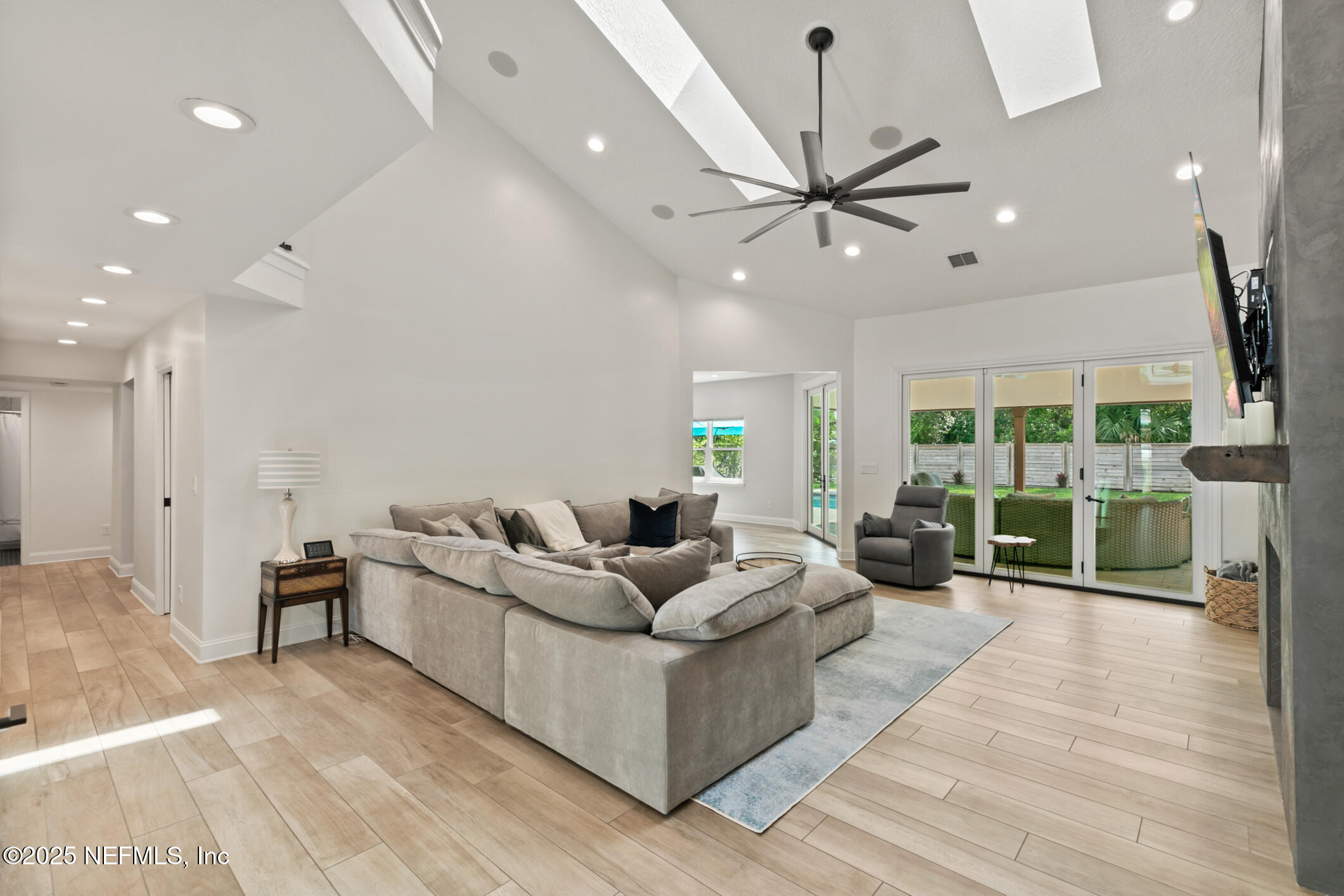 2341 Fiddlers Lane Atlantic Beach, FL 32233 - Photo 10 of 87 Family Room
