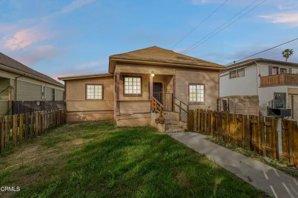 $650,000 | 425 West 1st Street, Oxnard, CA 93030