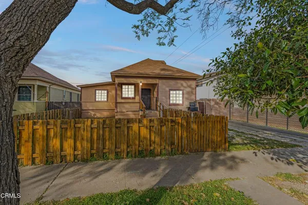 $650,000 | 425 West 1st Street, Oxnard, CA 93030