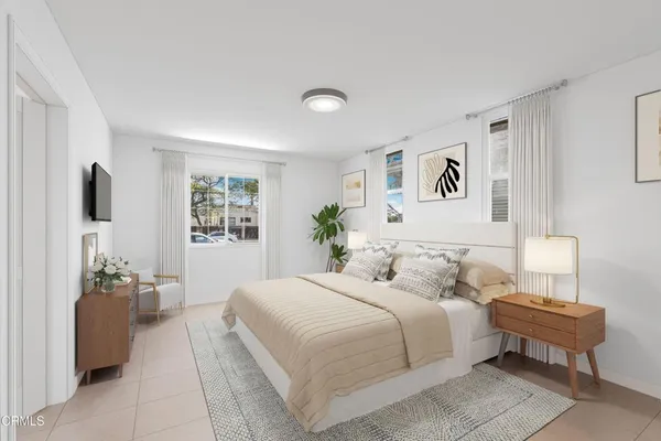 $650,000 | 425 West 1st Street, Oxnard, CA 93030