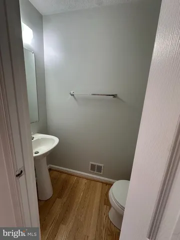 $1,800 | 104 Peridot Place, Stephens City, VA 22655