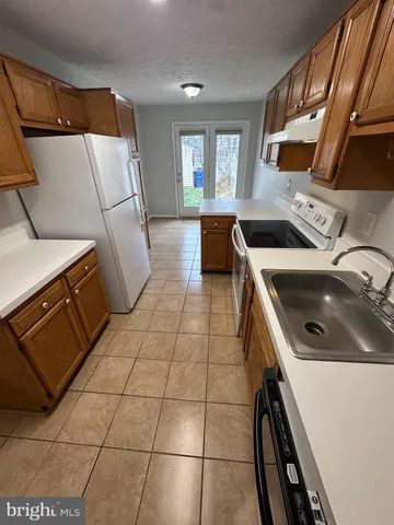 $1,800 | 104 Peridot Place, Stephens City, VA 22655