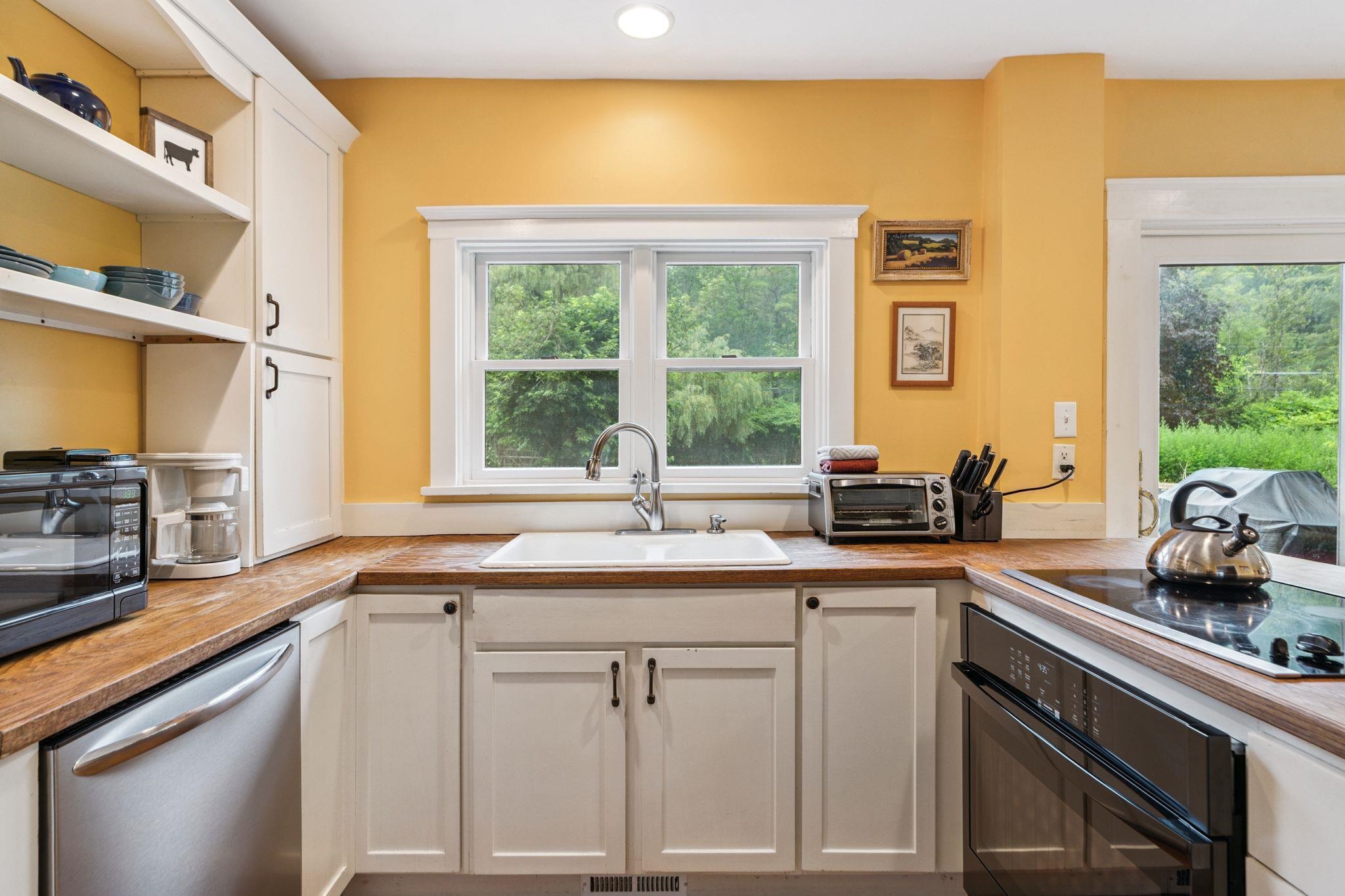 3364 West Woodstock Road Woodstock, VT 05091 - Photo 13 of 35