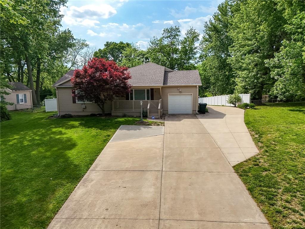 8 Belmont Road St. Joseph, MO 64505 - Photo 2 of 70
