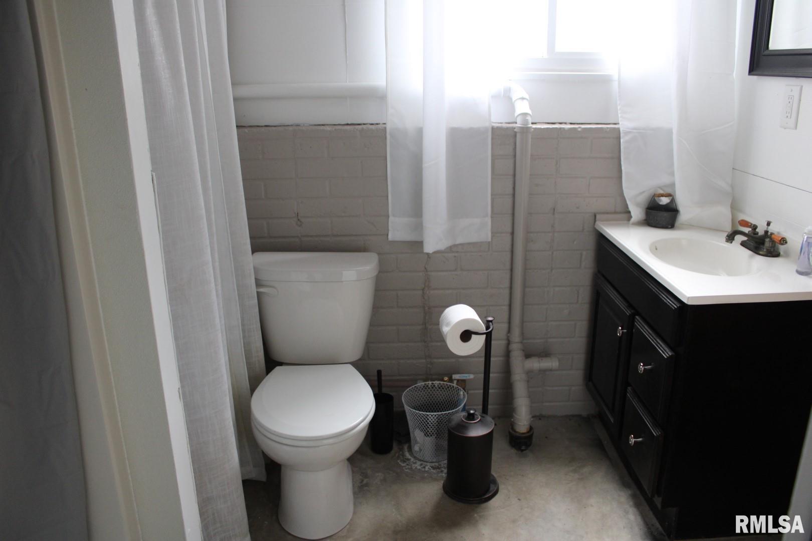 101 Prairie Hill Road Blue Grass, IA 52726 - Photo 13 of 15 Gallery Image 13