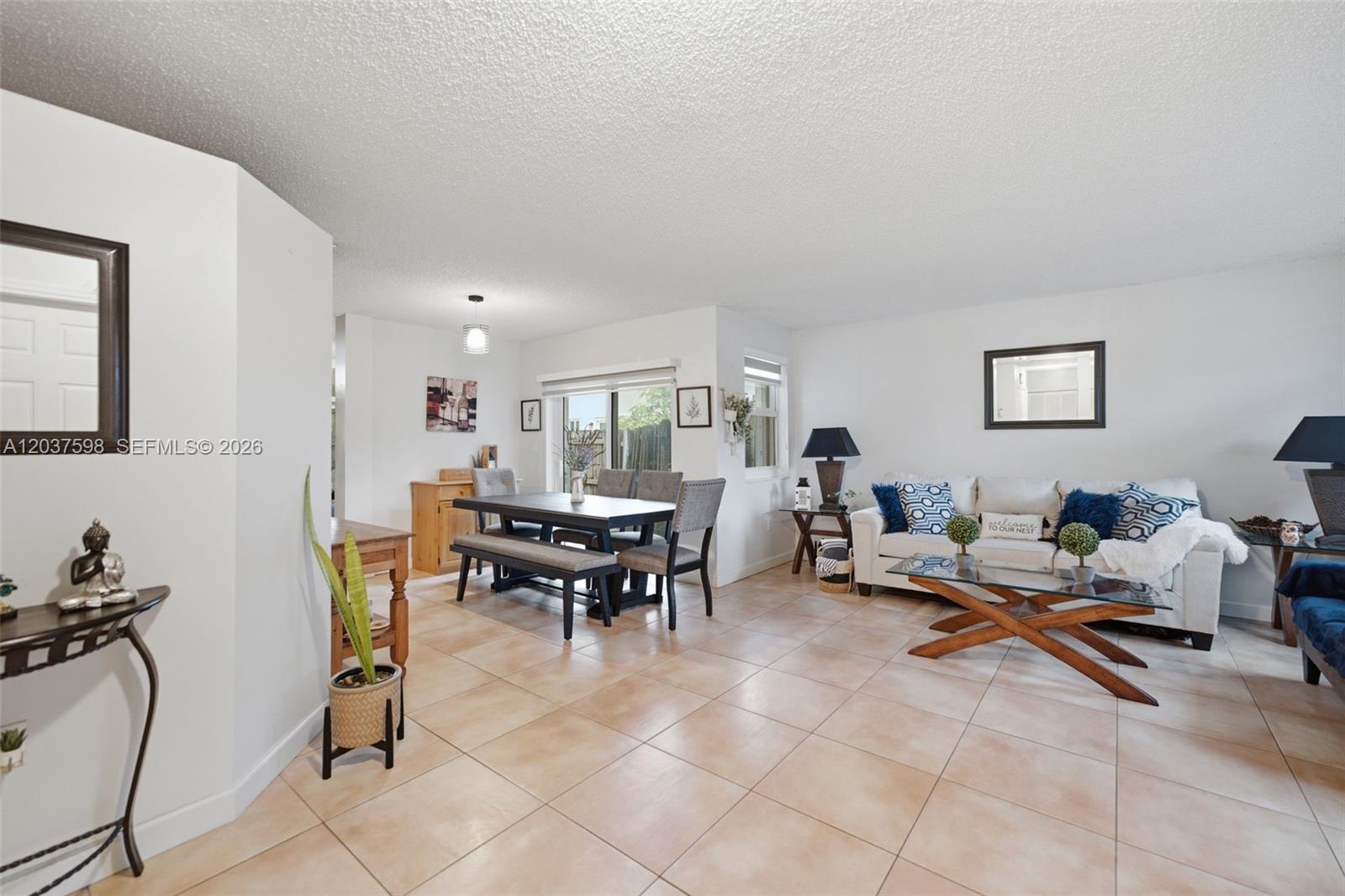 16478 Southwest 99th Street Miami, FL 33196 - Photo 5 of 30