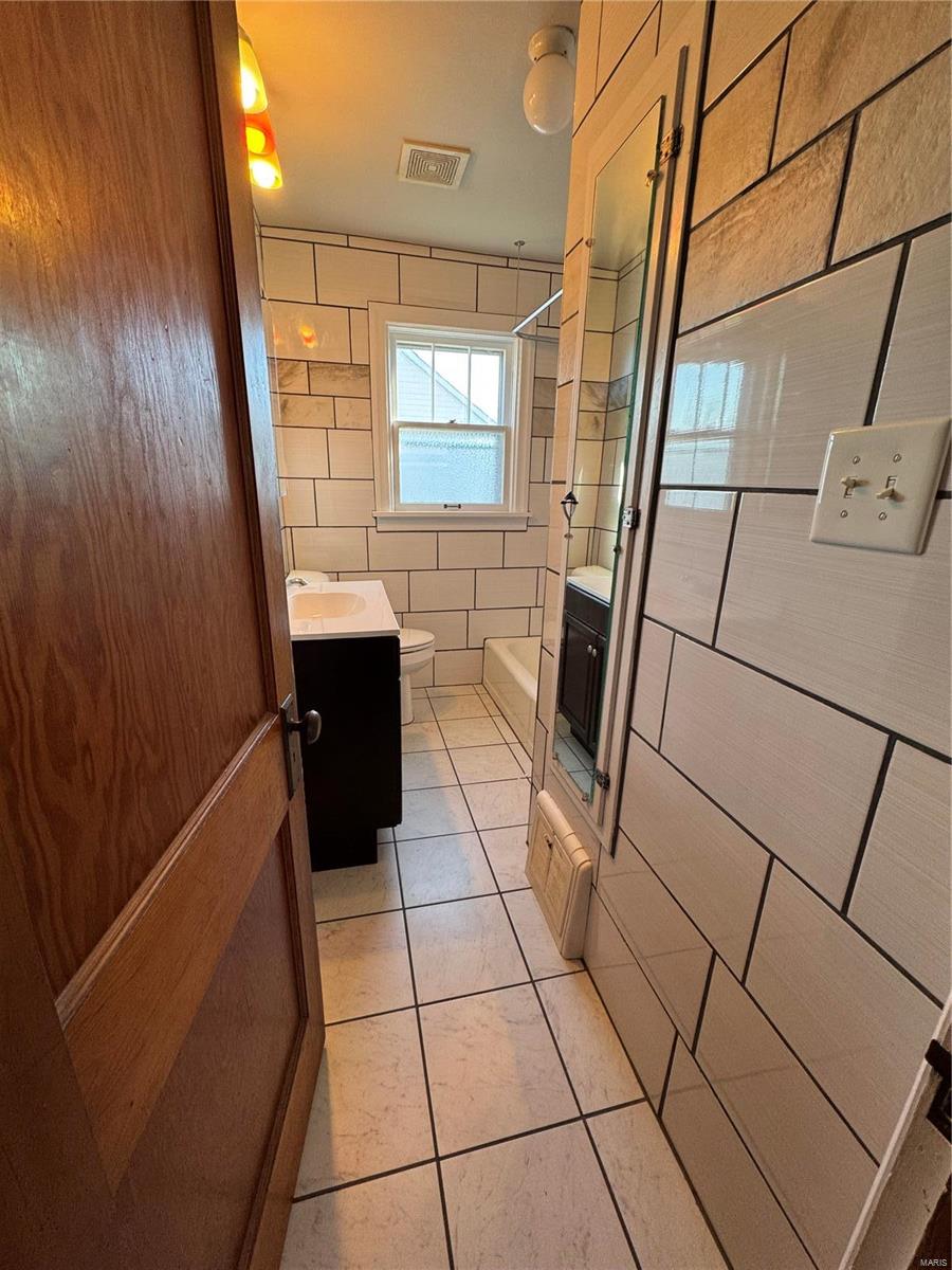 622 East 7th Street Washington, MO 63090 - Photo 10 of 14